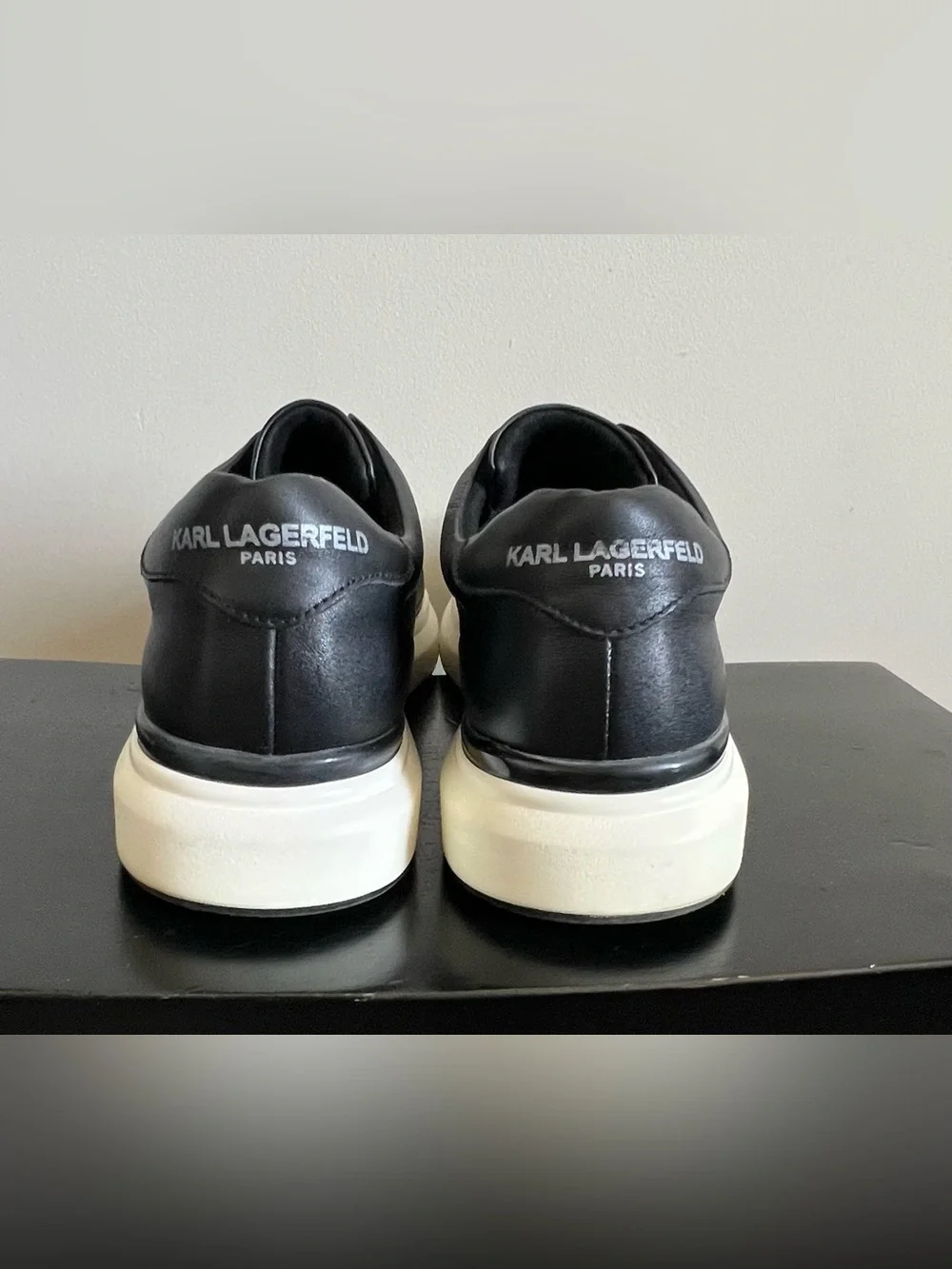Karl Lagerfeld Paris Men's Leather Laceless Slip On Sneakers Shoes Black Sz 9.5